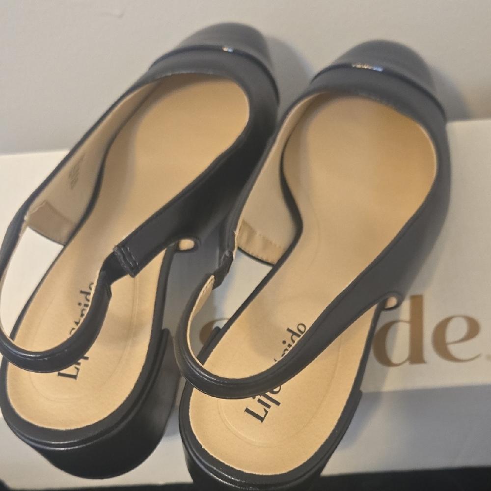 Life Stride Women's Classic Black Slingback Heels - Picture 5 of 8